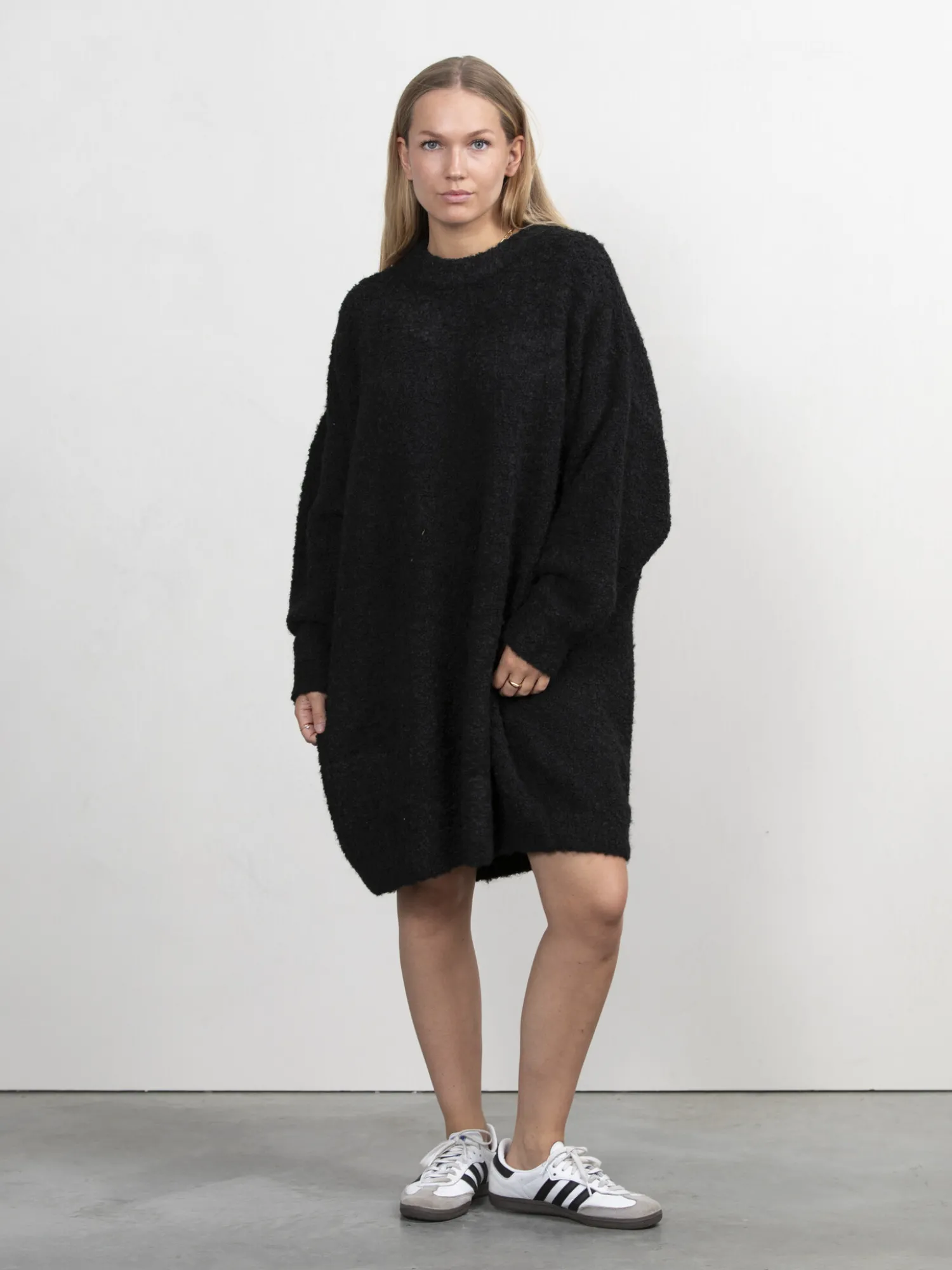 Store Les Soeurs Boucle Gebreide Jurk Andres Black