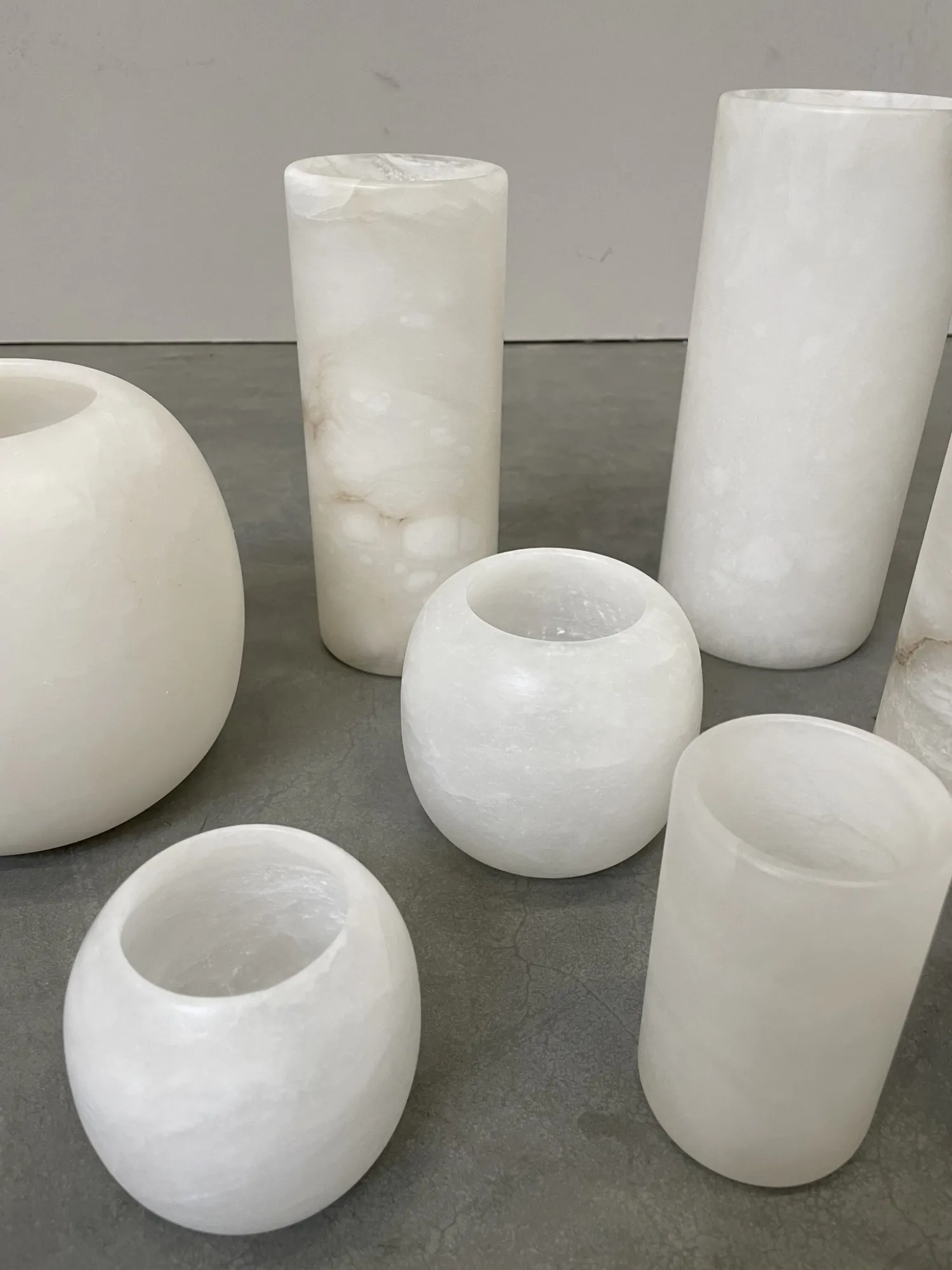Cheap Les Soeurs Cylinder Alabaster Waxinelichthouder (Medium) White