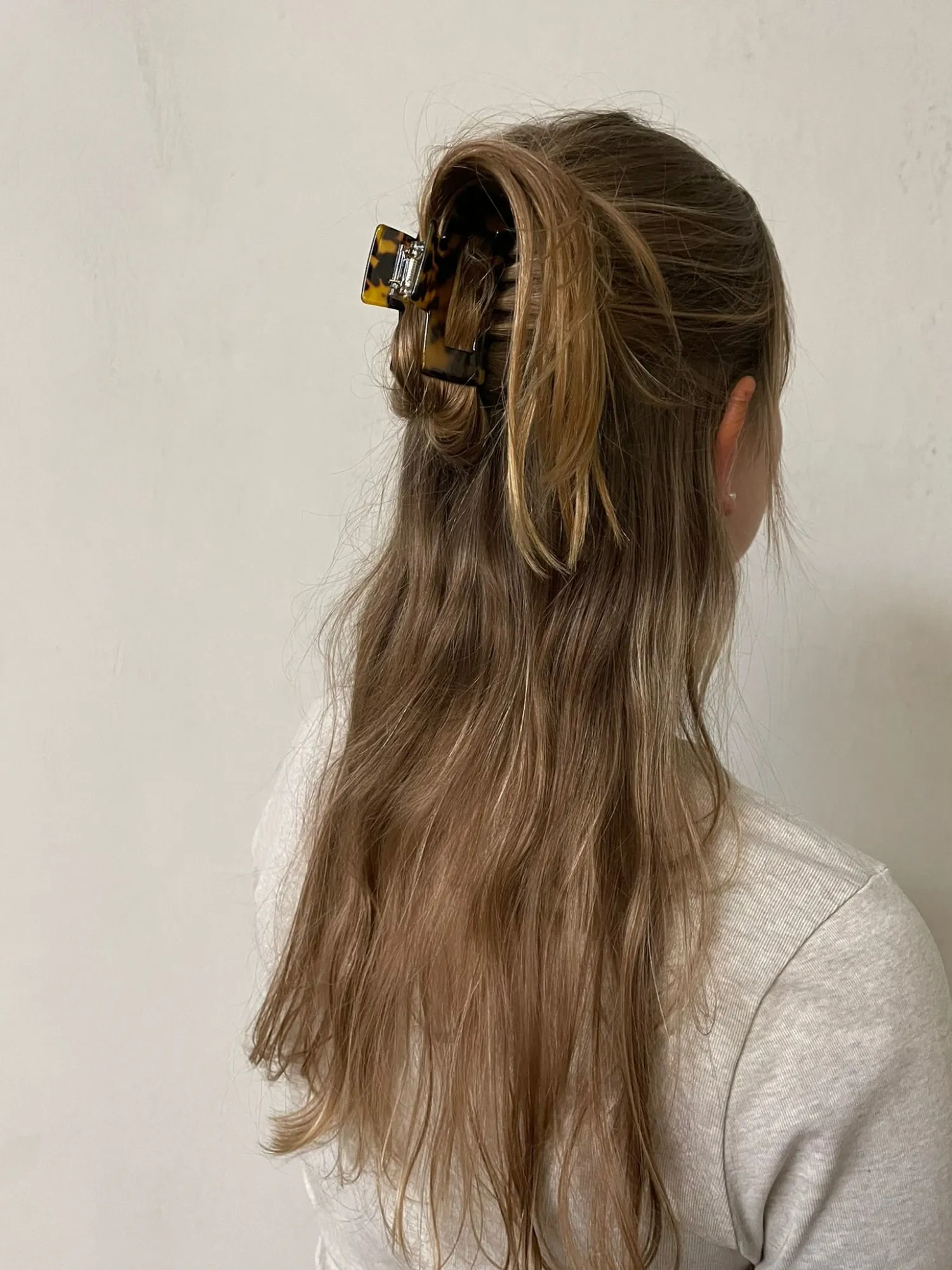 Shop Les Soeurs Hair Clip Rectangle Dark Tortue