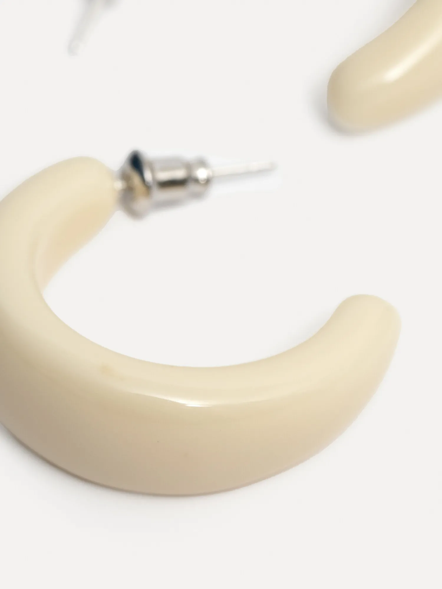 Online Les Soeurs Resin Oorbellen Set Melly White