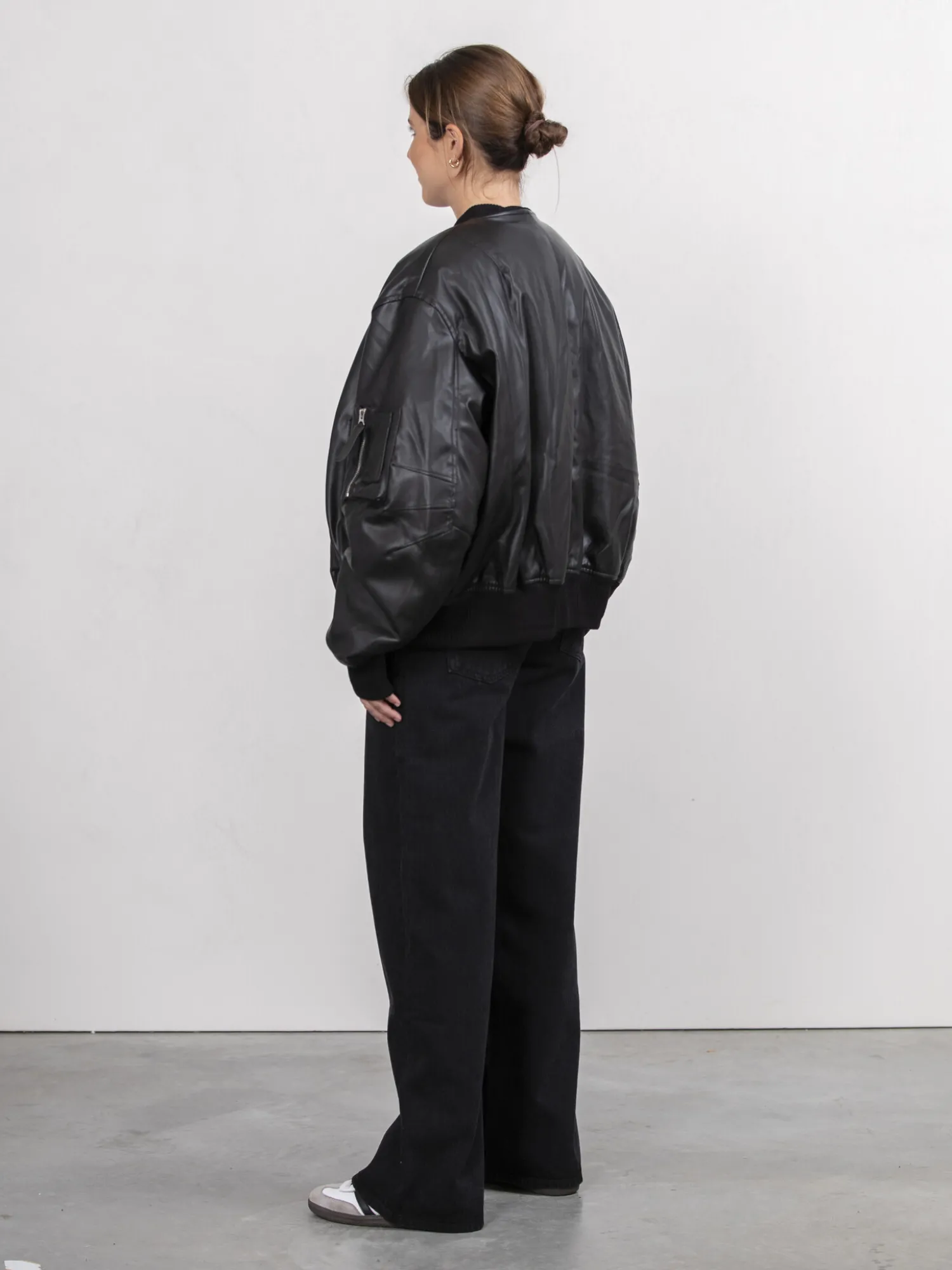 Shop Le Marais Vegan Leren Bomber Noa Black