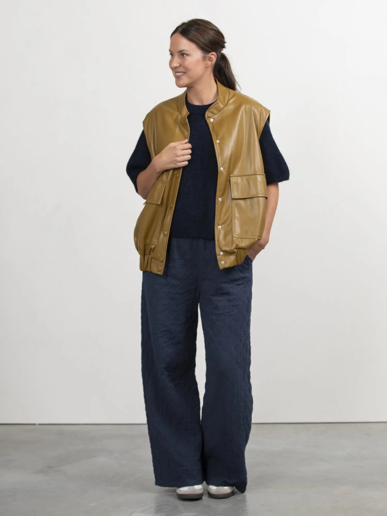 Best Le Marais Vest Nate Olive