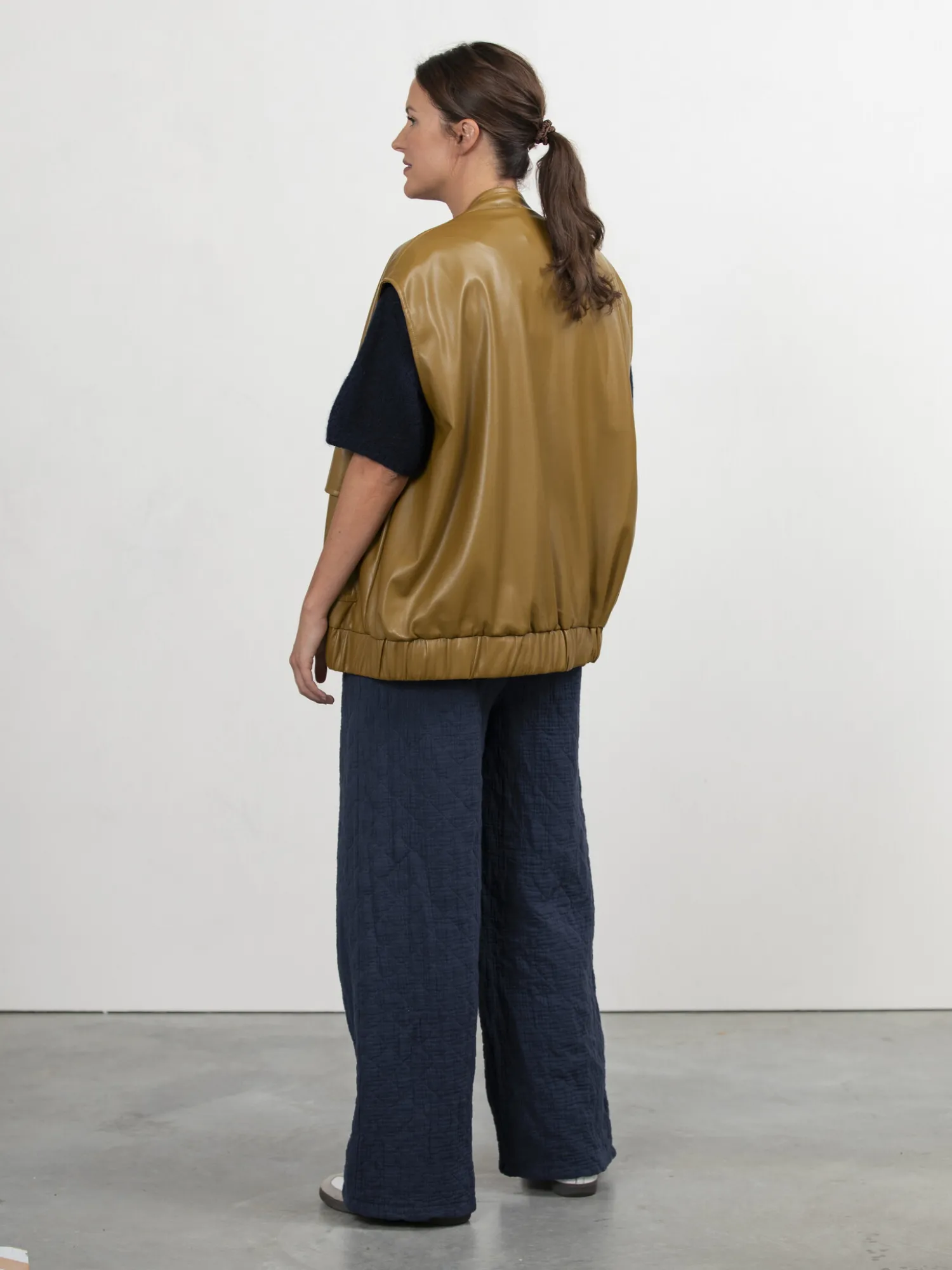 Best Le Marais Vest Nate Olive